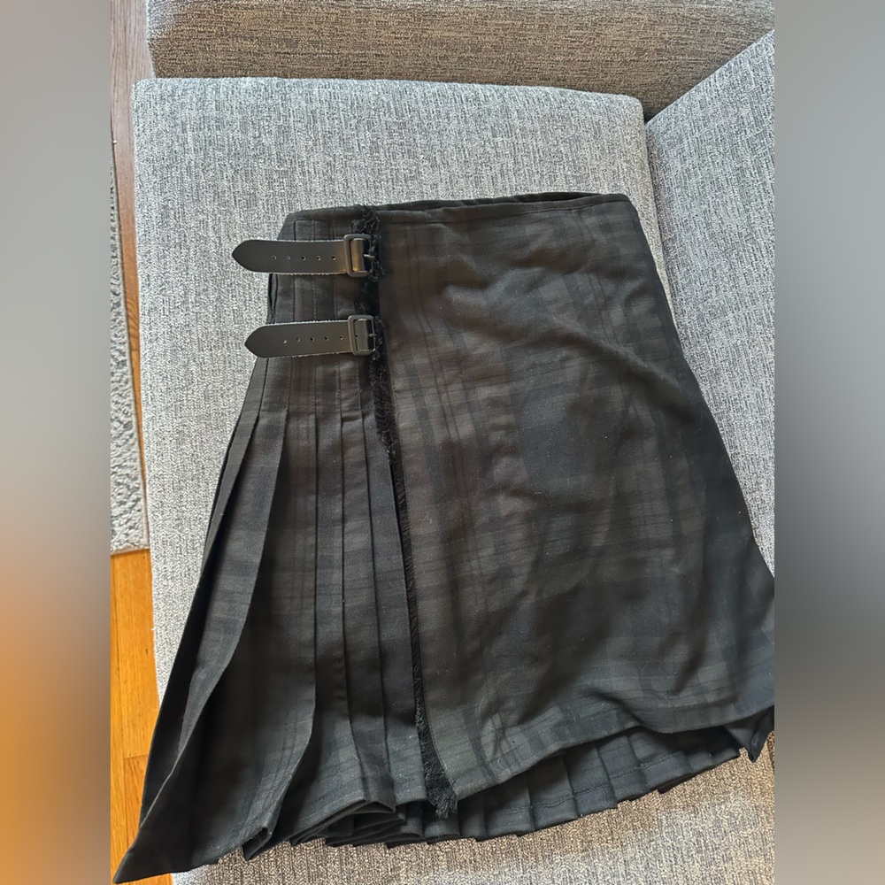 Stylish 100% Wool Kilt for Men - size 36